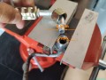 Eine Sache noch: Die Trennstelle nach dem Trockner ist im Prinzip 5/8" UNF, aber die Rohrdurchmesser sind leicht verschieden. Hier vergr&ouml;&szlig;ere ich die Leitung des SX auf die des Rohrst&uuml;cks am Schlauch.